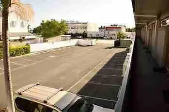 Motel 98 Rockhampton 3*,